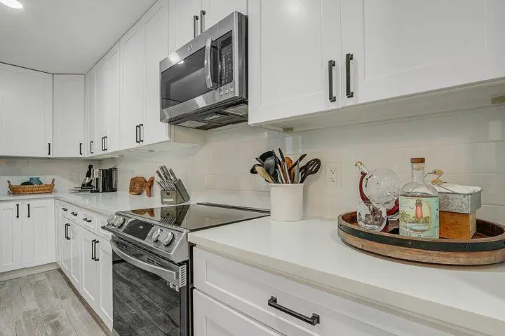 Kitchen at 726 Ocean Dunes Circle, Jupiter