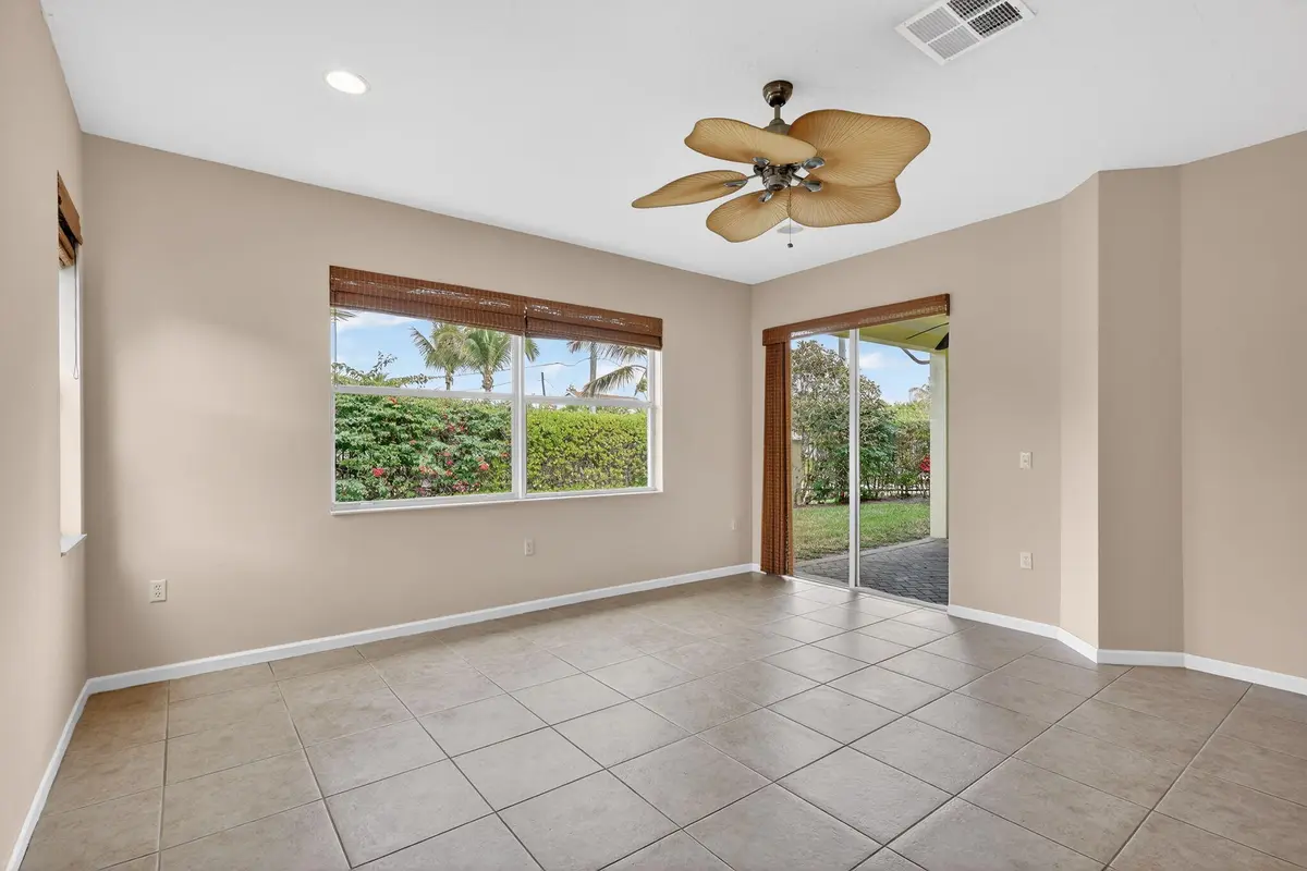 7-web-or-mls-7R7A2123 at 906 Mariner Bay Boulevard, Hutchinson Island