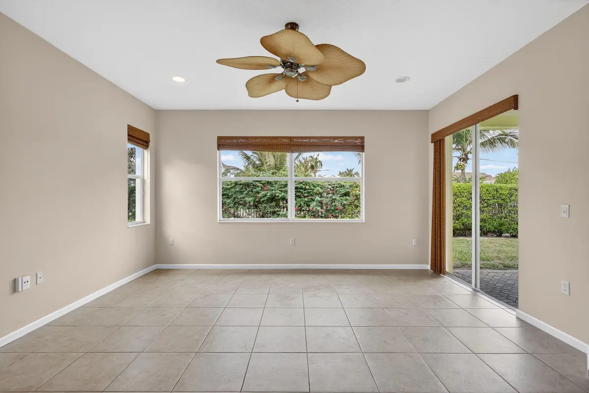 11-web-or-mls-7R7A2145 at 906 Mariner Bay Boulevard, Hutchinson Island