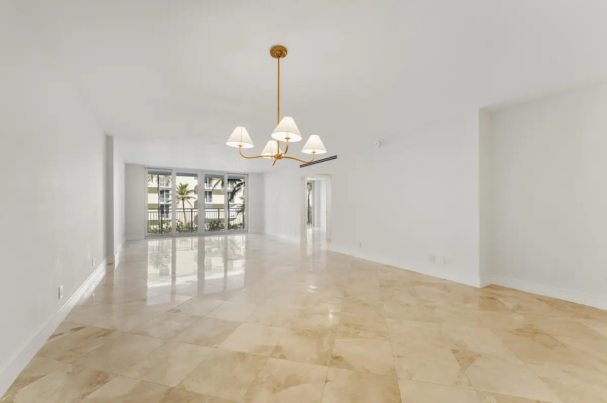 100 Worth Ave 308 Palm Beach-10 at 100 Worth Avenue 308, Palm Beach