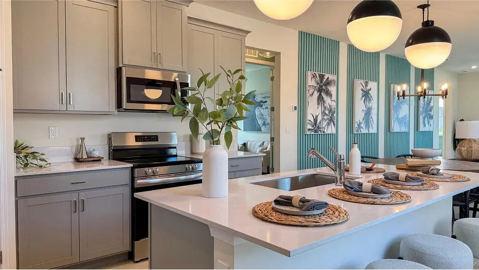 pic_alexia_kitchen_1of2_f1_5_2_25[1] at 3465 Spanish Cedar Place, Fort Pierce