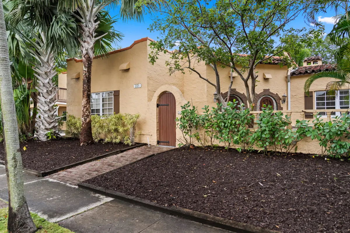 DSC03017 at 735 Colonial Road, West Palm Beach
