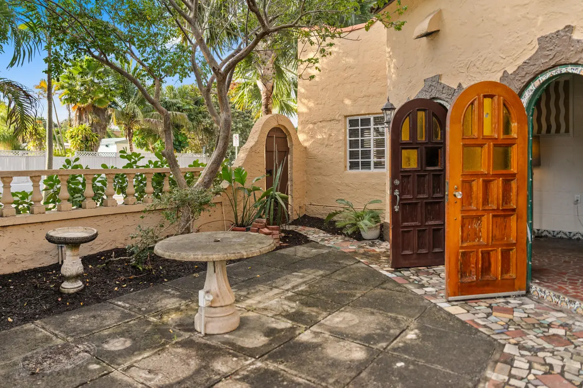 DSC03189 at 735 Colonial Road, West Palm Beach