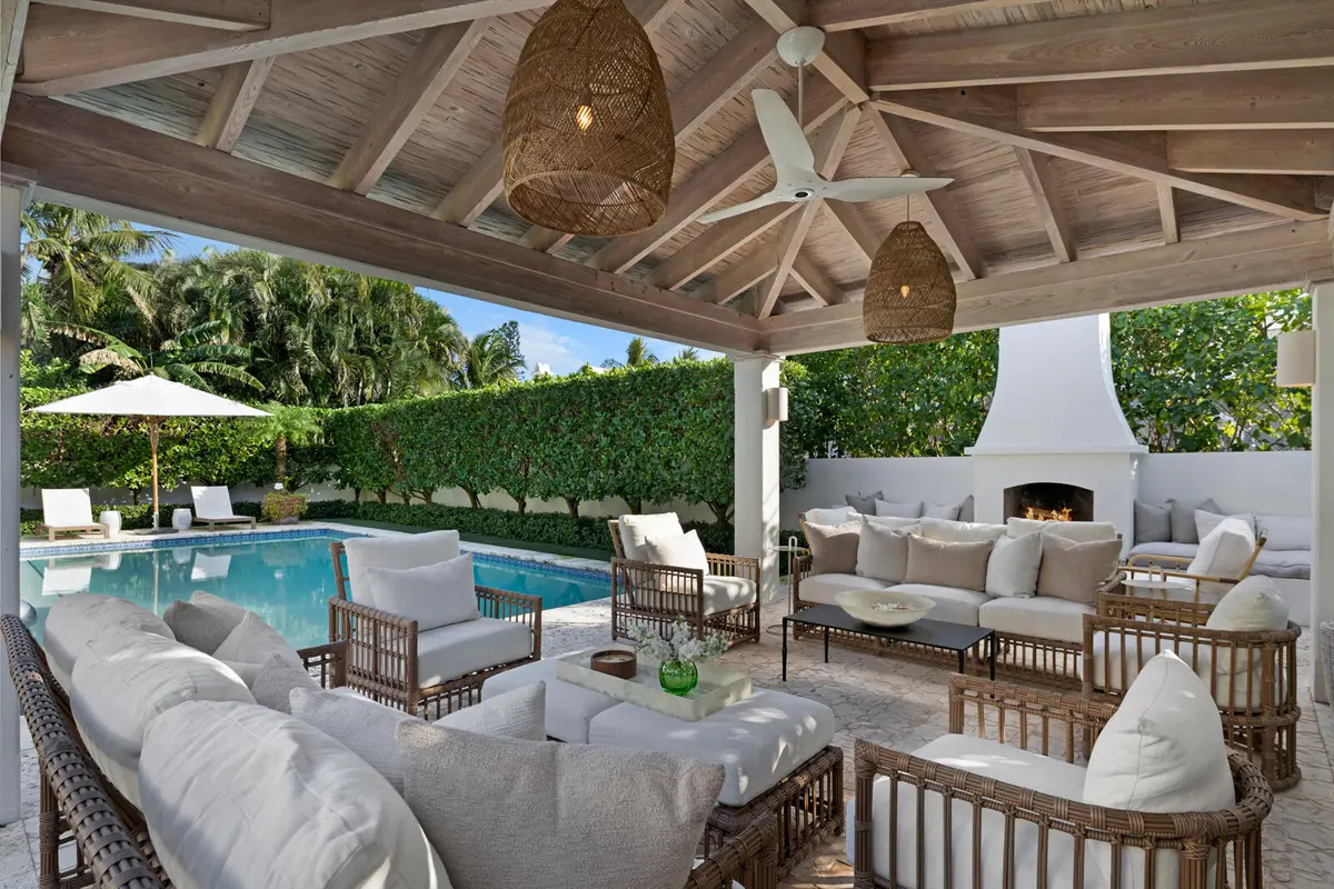 Loggia at 218 List Road, Palm Beach