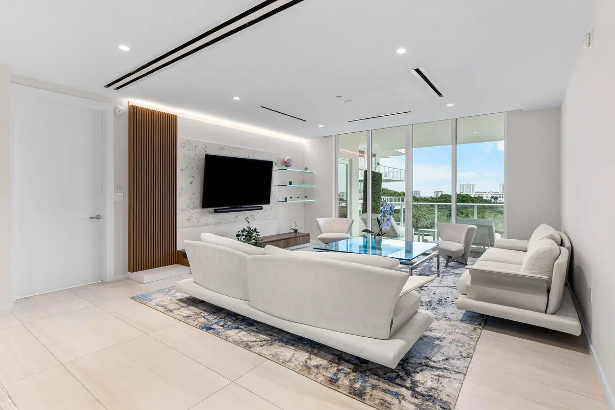ALINA 200 UNIT 707 at 200 SE Mizner Boulevard 707, Boca Raton