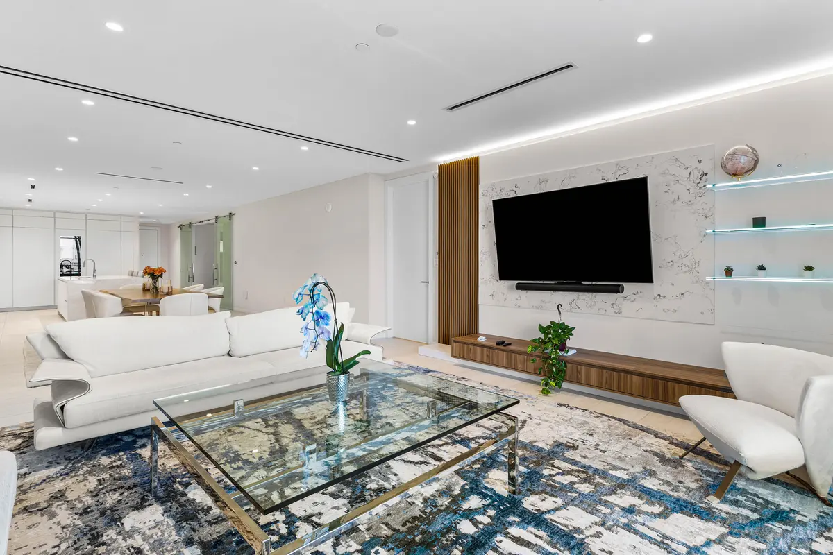 ALINA 200 UNIT 707 at 200 SE Mizner Boulevard 707, Boca Raton