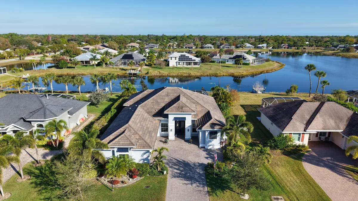 Front at 607 Yearling Trail, Sebastian