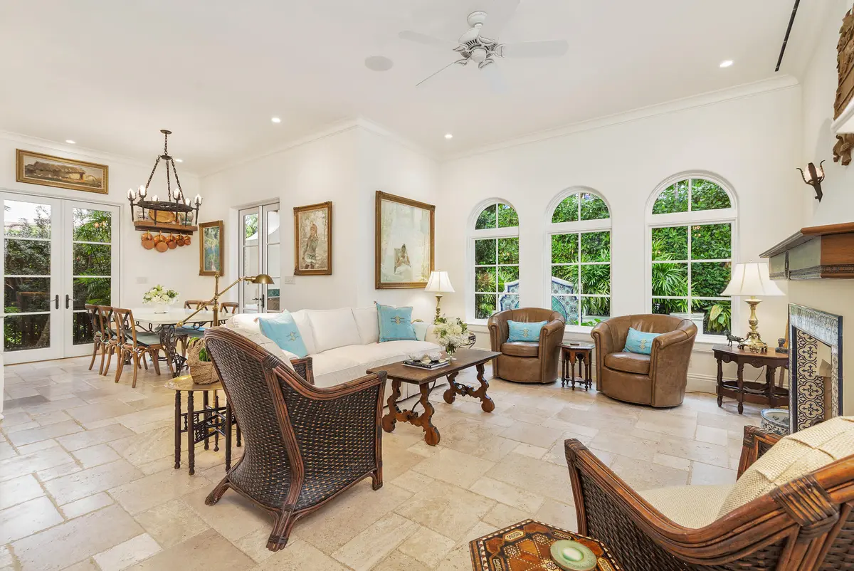 low-8 at 261 Seminole Avenue, Palm Beach
