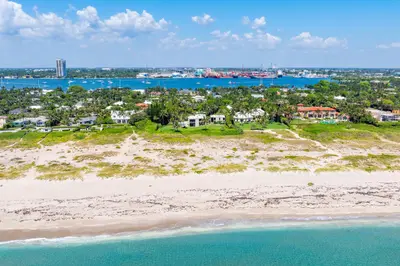 1446 N Ocean Boulevard, Palm Beach – Single Family Residence for rent