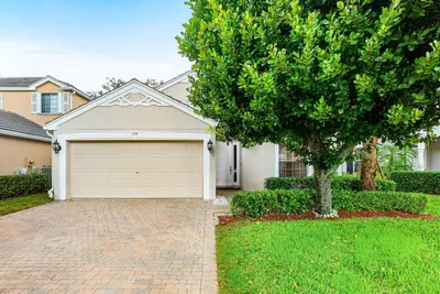 139 Berenger Walk, Royal Palm Beach – sold