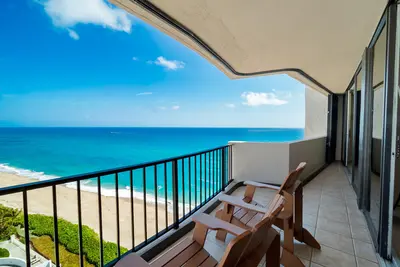 4200 N Ocean Drive 1-1806, Singer Island – Condominium for sale