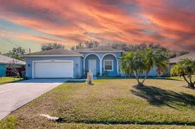 5859 NW Cullom Circle, Port St. Lucie – Single Family Residence for sale
