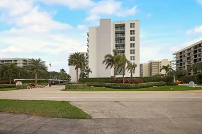 3450 S Ocean Boulevard 106, Palm Beach – sold