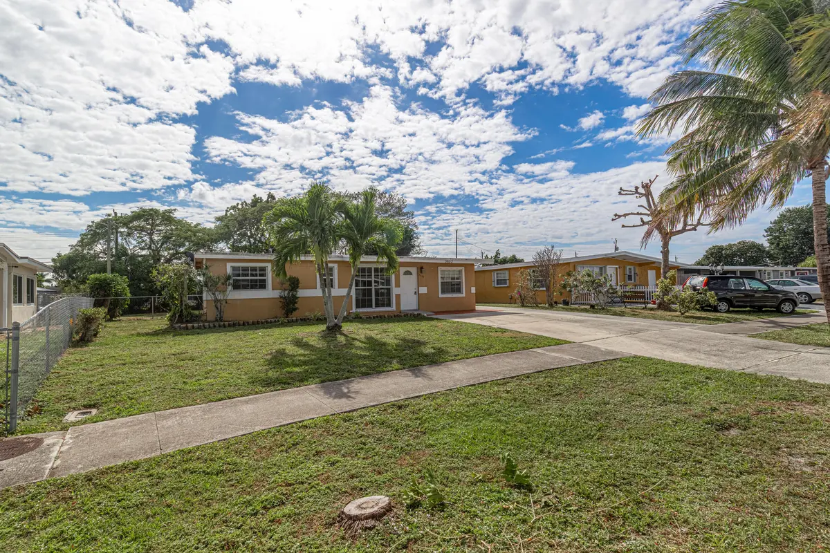 Front Home-C at 5652 S Rue Road, West Palm Beach