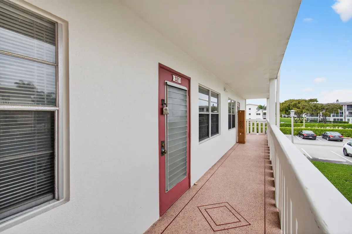 7-web-or-mls-DSC_5952 at 321 Fanshaw H, Boca Raton