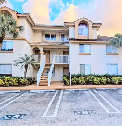 19117 Glenmoor Drive, West Palm Beach – sold