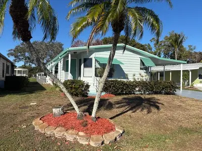 8203 Cinnamon Lane, Port St. Lucie – Manufactured Home for sale