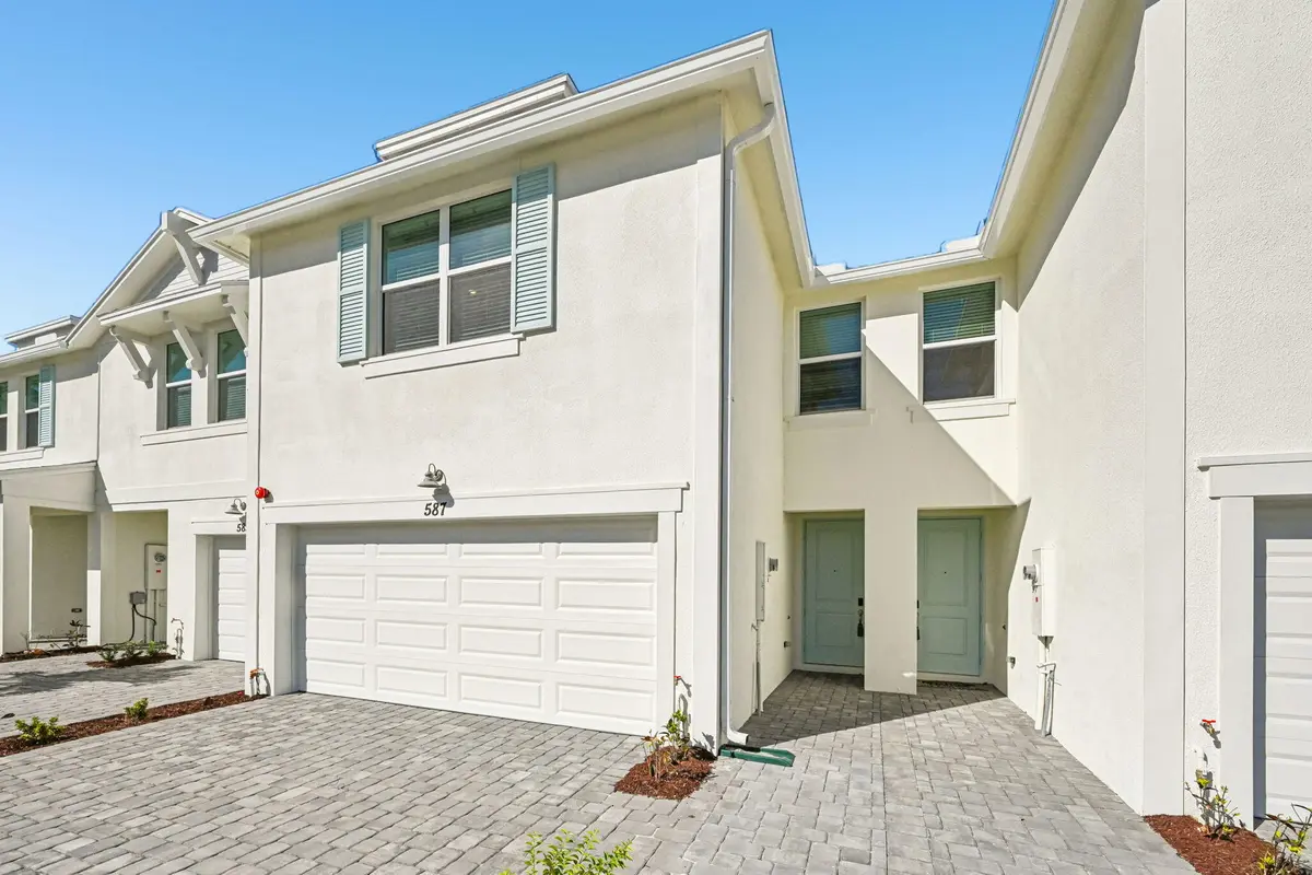 587 Salisbury Cir Fort Pier (4) at 587 Salisbury Circle, Fort Pierce