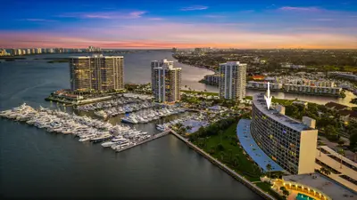 124 Lakeshore Drive 9290, North Palm Beach – sold