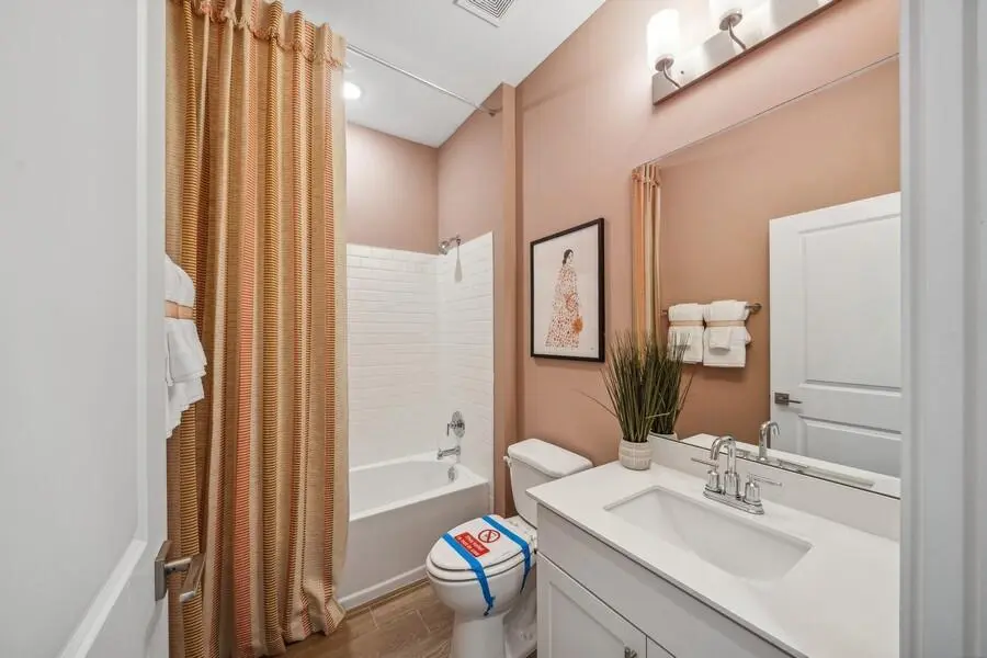 Hall Bath at 10074 NW Dreamweaver Road 220, Port St. Lucie