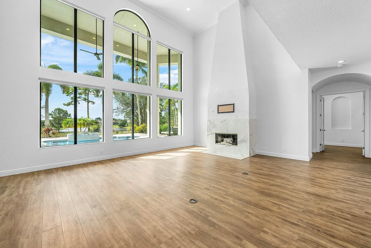 grand rm at 10500 SW Lands End Place, Palm City