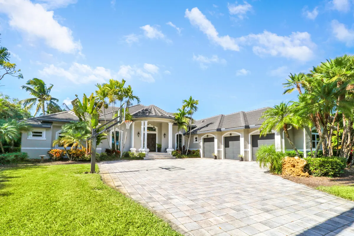 Daytime - Front at 18512 SE Old Trail Drive, Jupiter