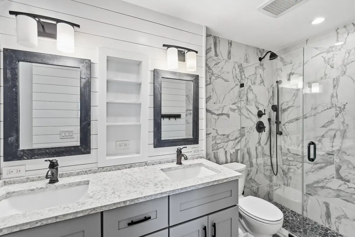 Master Bathroom at 109 Wettaw Lane 203, North Palm Beach