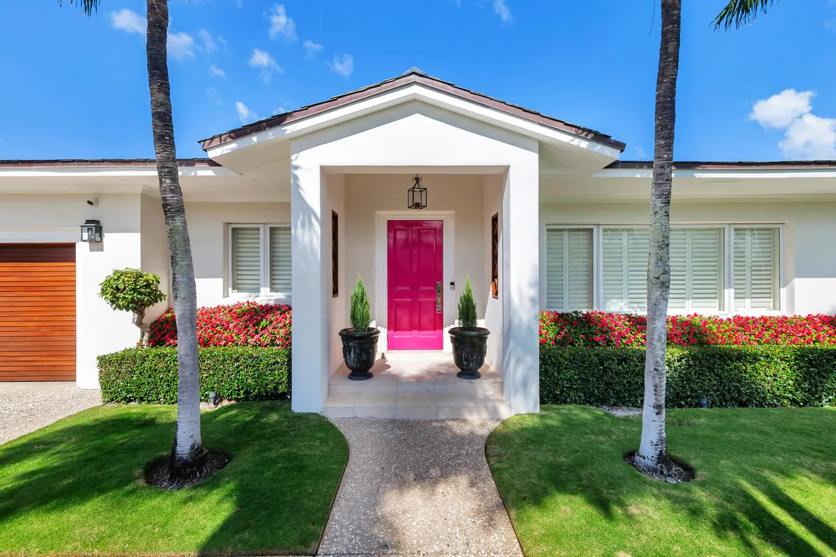 Entrance at 225 Jamaica Lane, Palm Beach