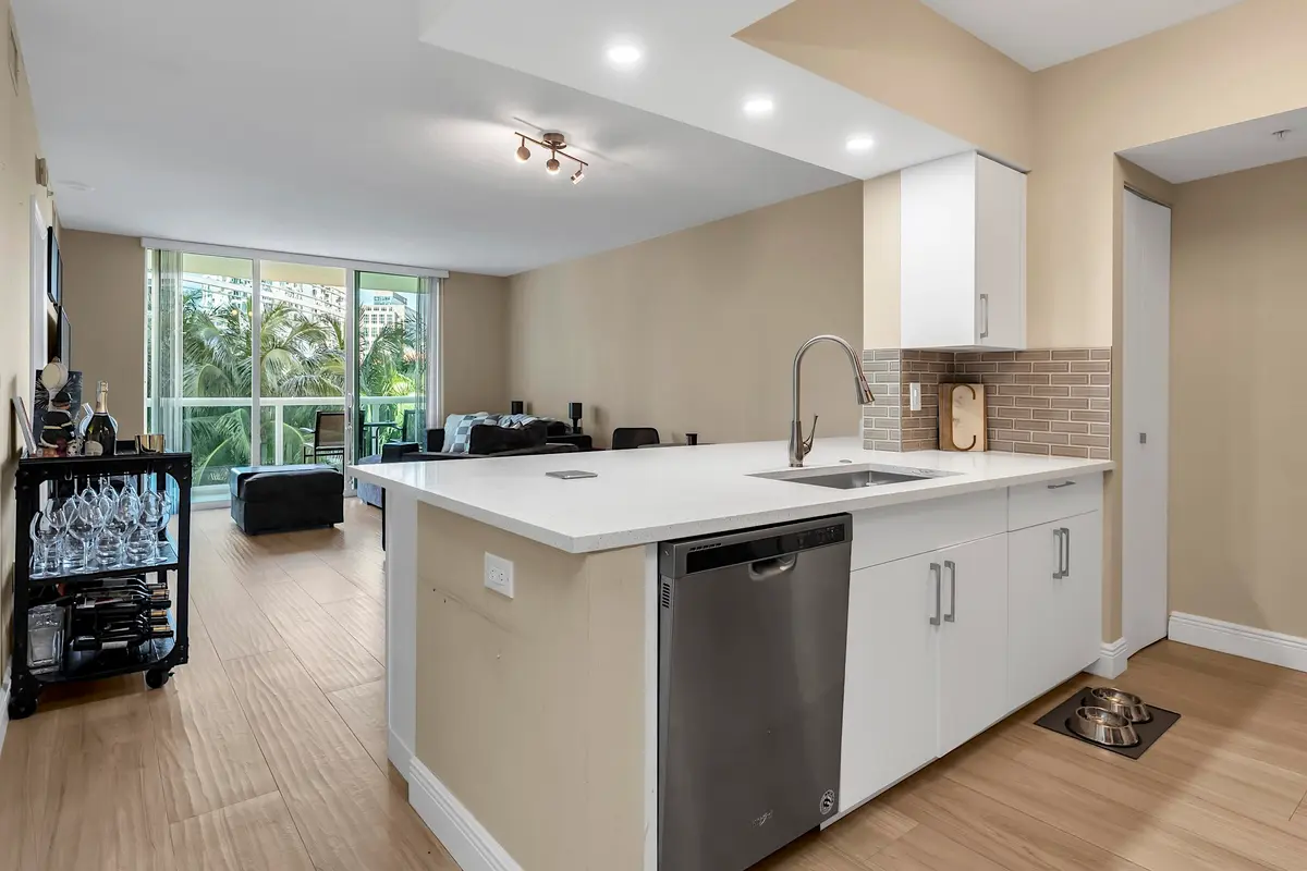 #1007 - 002 at 347 N New River Drive 1007, Fort Lauderdale