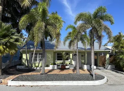 49 Douglas Drive, Ocean Ridge – leased