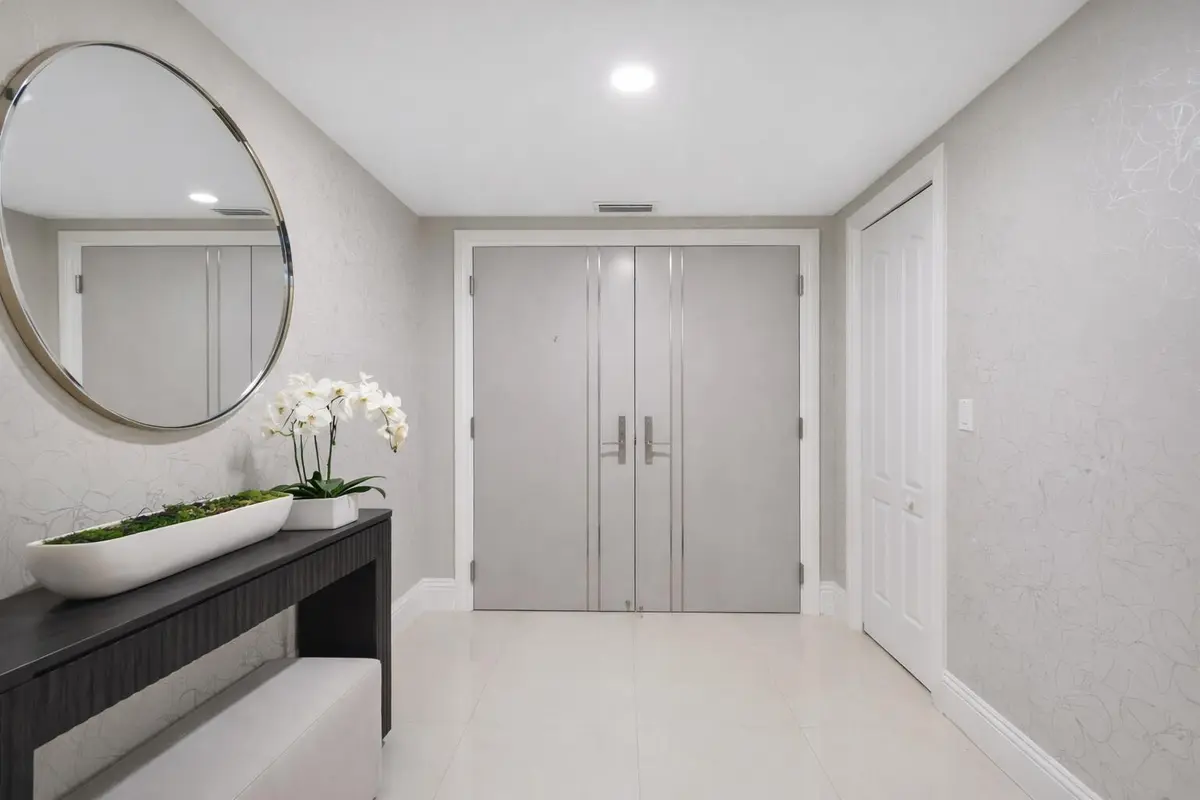 Modern entryway with stylish decor at 200 E Palmetto Park Road 505, Boca Raton