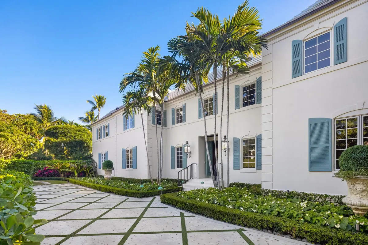 Exterior at 9 Via Vizcaya, Palm Beach