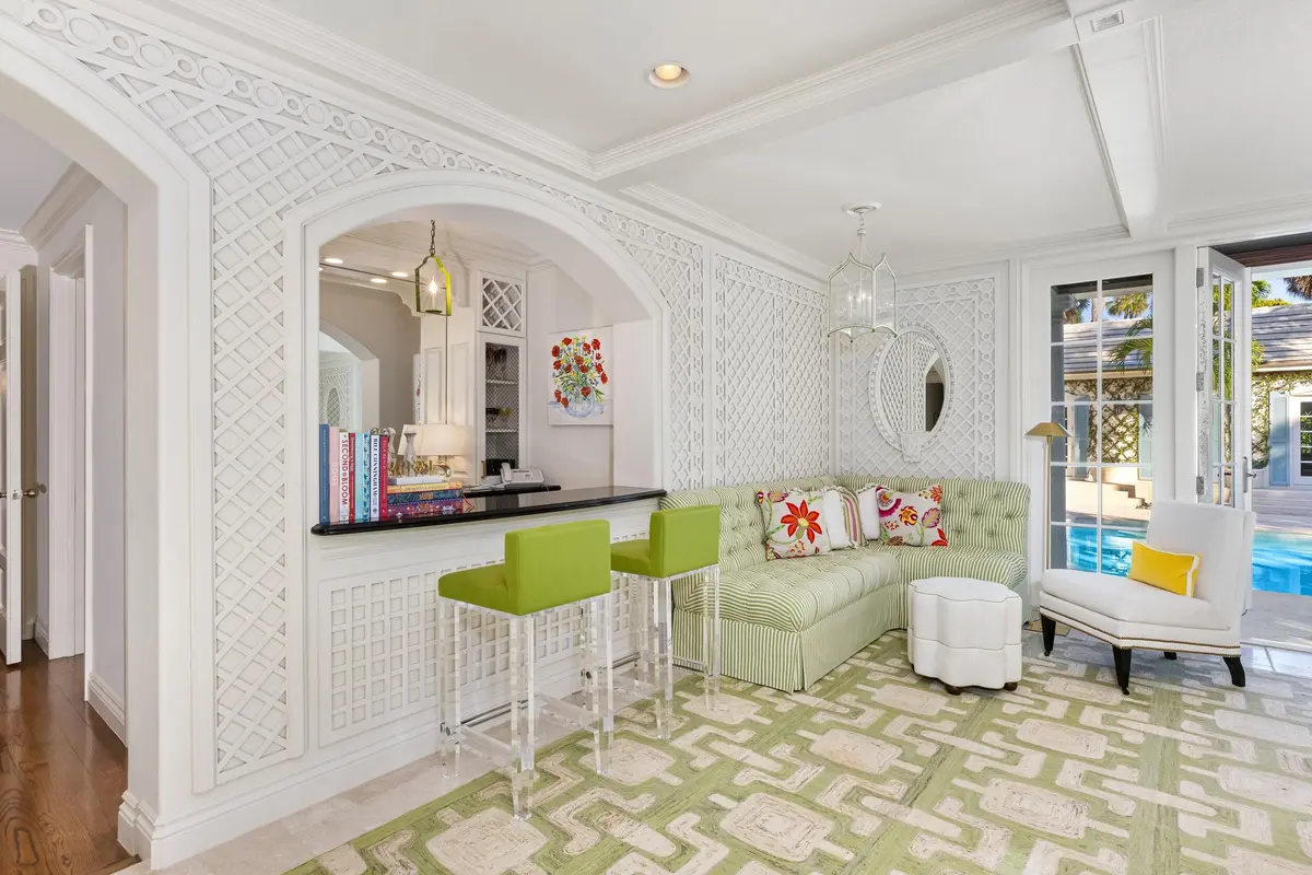Living Room Bar at 9 Via Vizcaya, Palm Beach