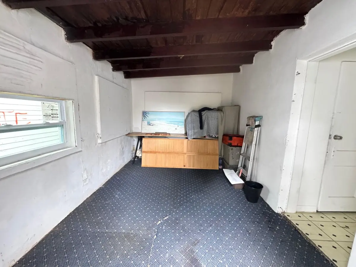 Florida Room at 416 58th Street, West Palm Beach