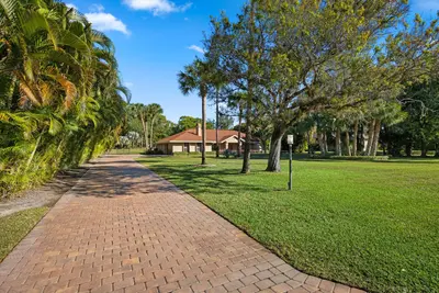 13759 Doubletree Trail, Wellington – sold