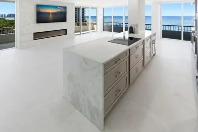 5510 N Ocean Drive 7c, Singer Island – Condominium for sale