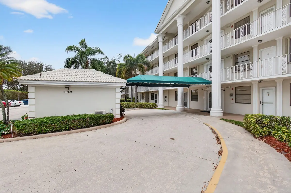 4-web-or-mls-DSC_7979 at 6049 Balboa Circle 205, Boca Raton