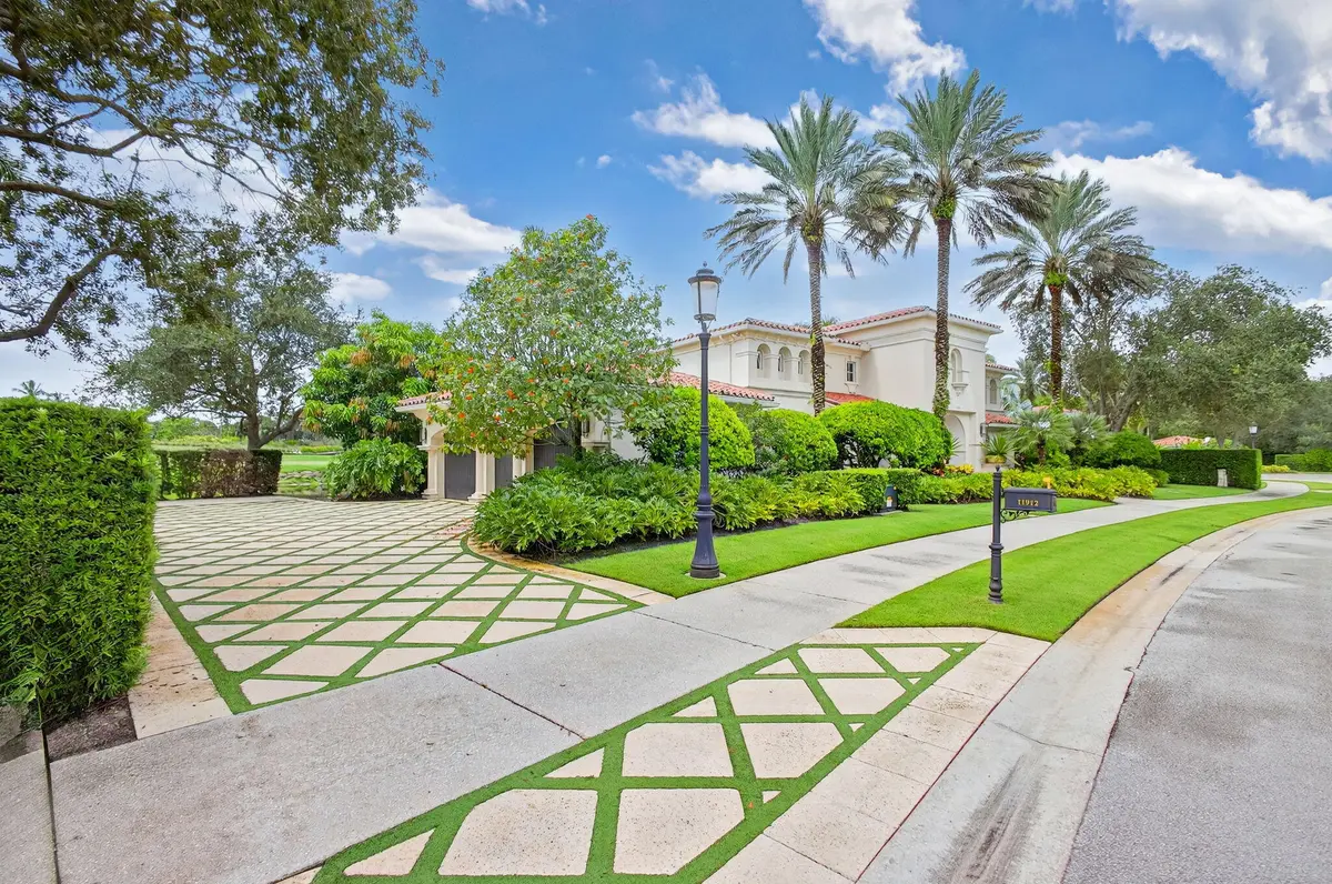 Extended Driveway at 11912 Palma Drive, Palm Beach Gardens