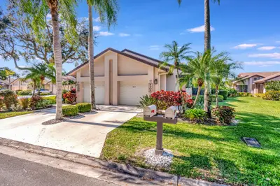 5308 Fairway Woods Drive 4712, Delray Beach – sold