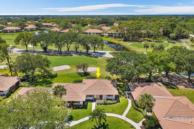 821 Club Drive, Palm Beach Gardens – Townhouse for rent