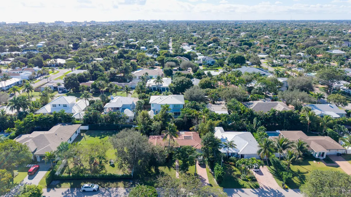 302 NW 17th Street4 at 302 NW 17th Street, Delray Beach