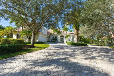 2695 Greenbriar Boulevard, Wellington – sold