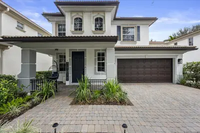 627 Castle Drive, Palm Beach Gardens – sold