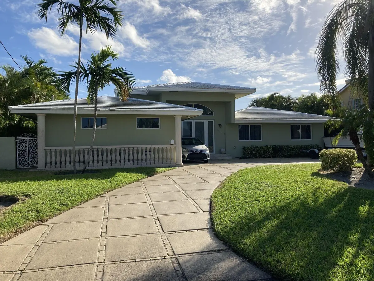 front of house at 2740 NE 10th Street, Pompano Beach