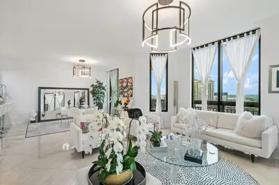 701 S Olive Avenue 928, West Palm Beach – sold