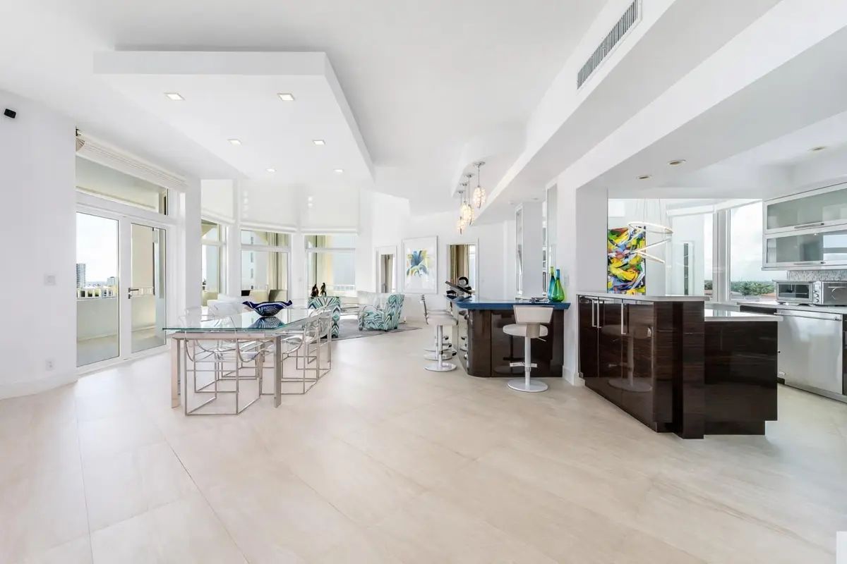 Dining Room (Wht) at 300 SE 5th Avenue 8140, Boca Raton