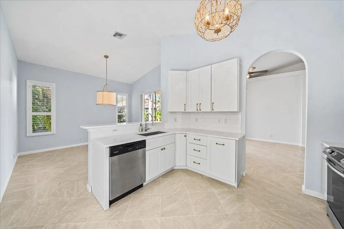 08-untitled-8 at 5730 Sunberry Circle, Fort Pierce