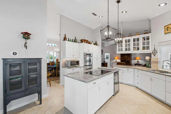 Kitchen 1 2760 Appaloosa Trail-small-035 at 2760 Appaloosa Trail, Wellington