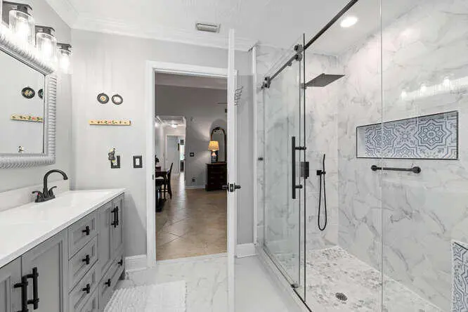 Mst bath at 2760 Appaloosa Trail, Wellington