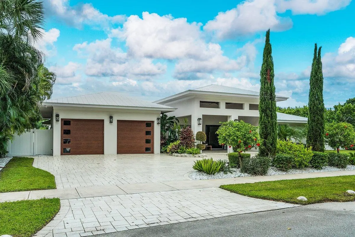 003-1117LakeDrive-DelrayBeach-FL-33444-S at 1117 Lake Drive, Delray Beach